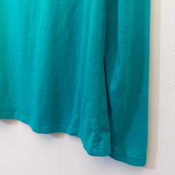 Girl’s Penguins Christmas Shirt Size 6 - Picture 6 of 6